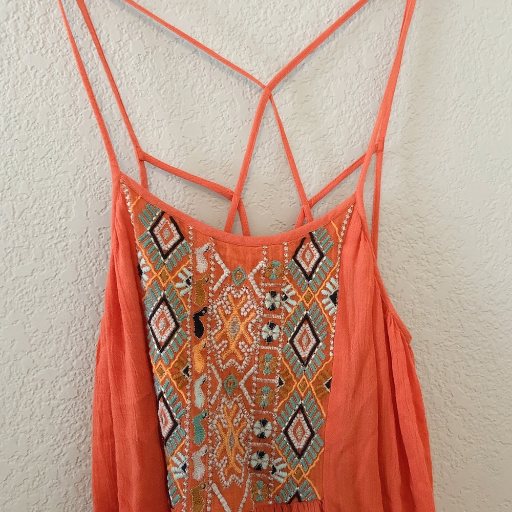 Embroidered tank top - Picture 2 of 3